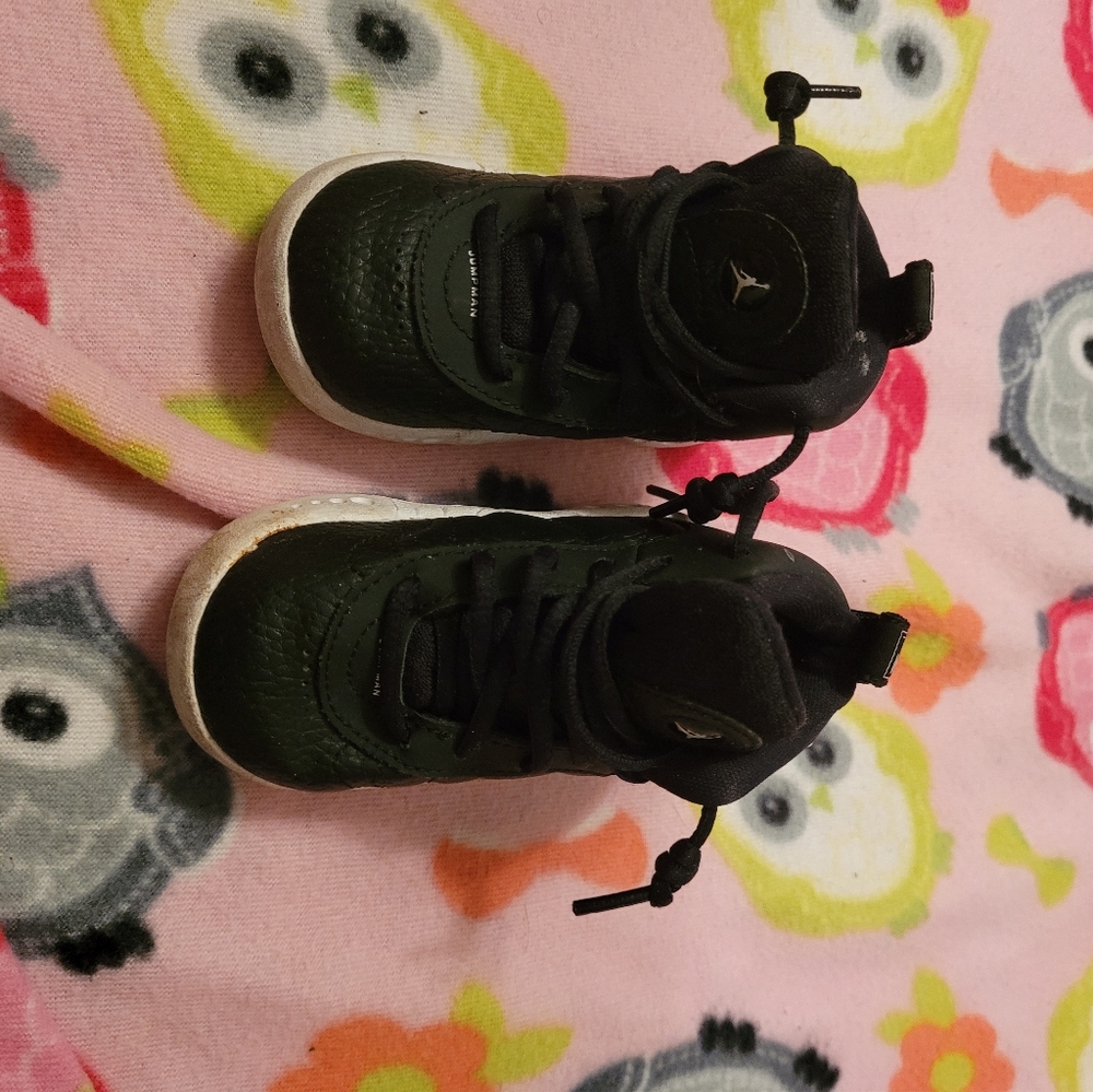 Shoes - Picture 3 of 3